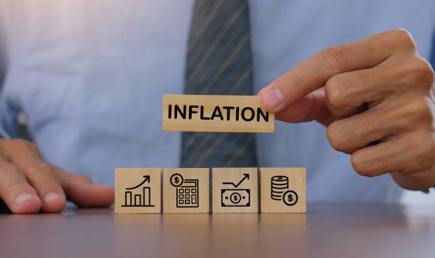 How Inflation Affects Investment and Borrowing Decisions 